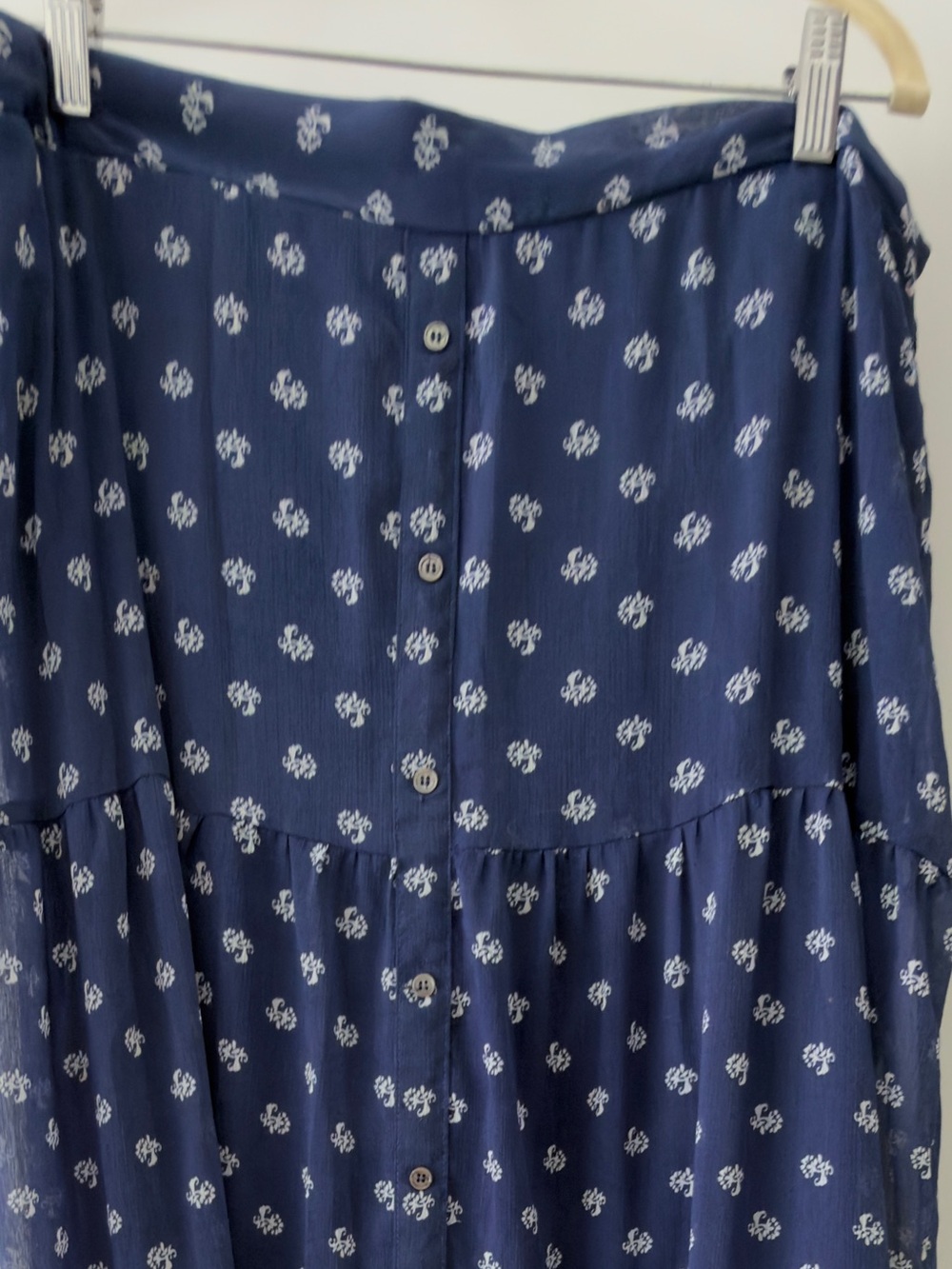 Navy Button-Front Midi Skirt with White Floral Print - Size XL